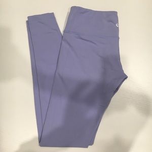 Lavender Lululemon Wonder Under tight